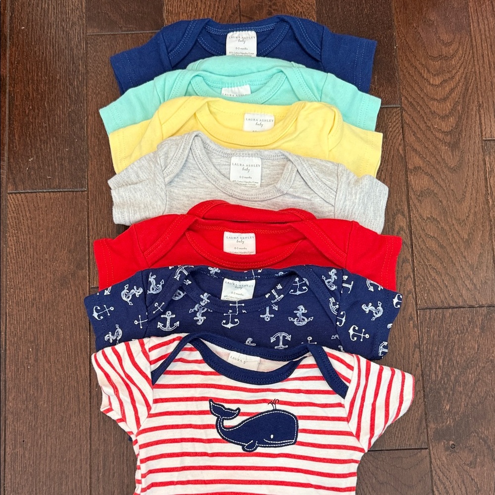 Laura Ashley Baby Bodysuits 0-3M